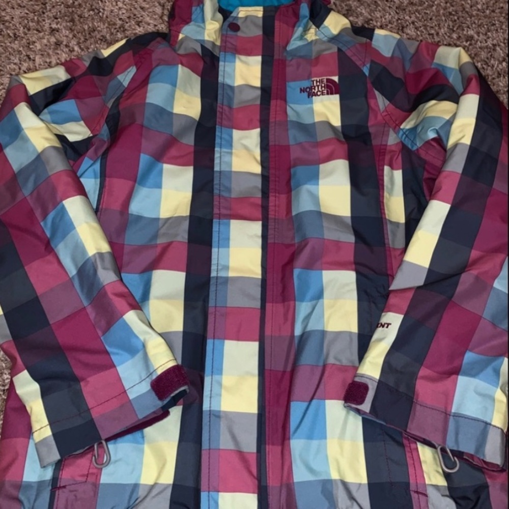 North face girls snow jacket 10/12
